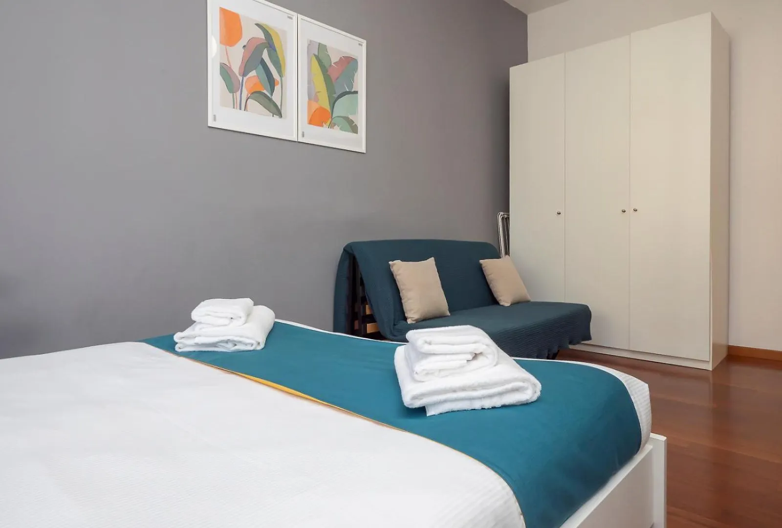 Xenia Apartments - Renovated Two-Room Apartment In Fiera Area Mailand 0*,  Italien