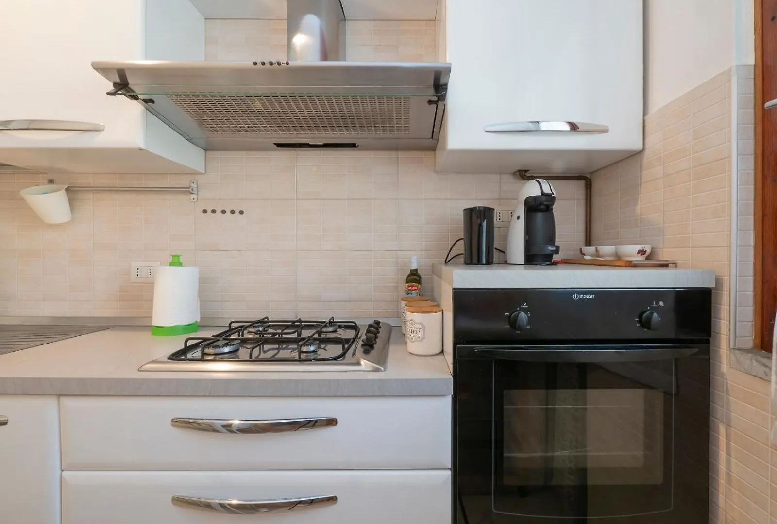 Xenia Apartments - Renovated Two-Room Apartment In Fiera Area Milão