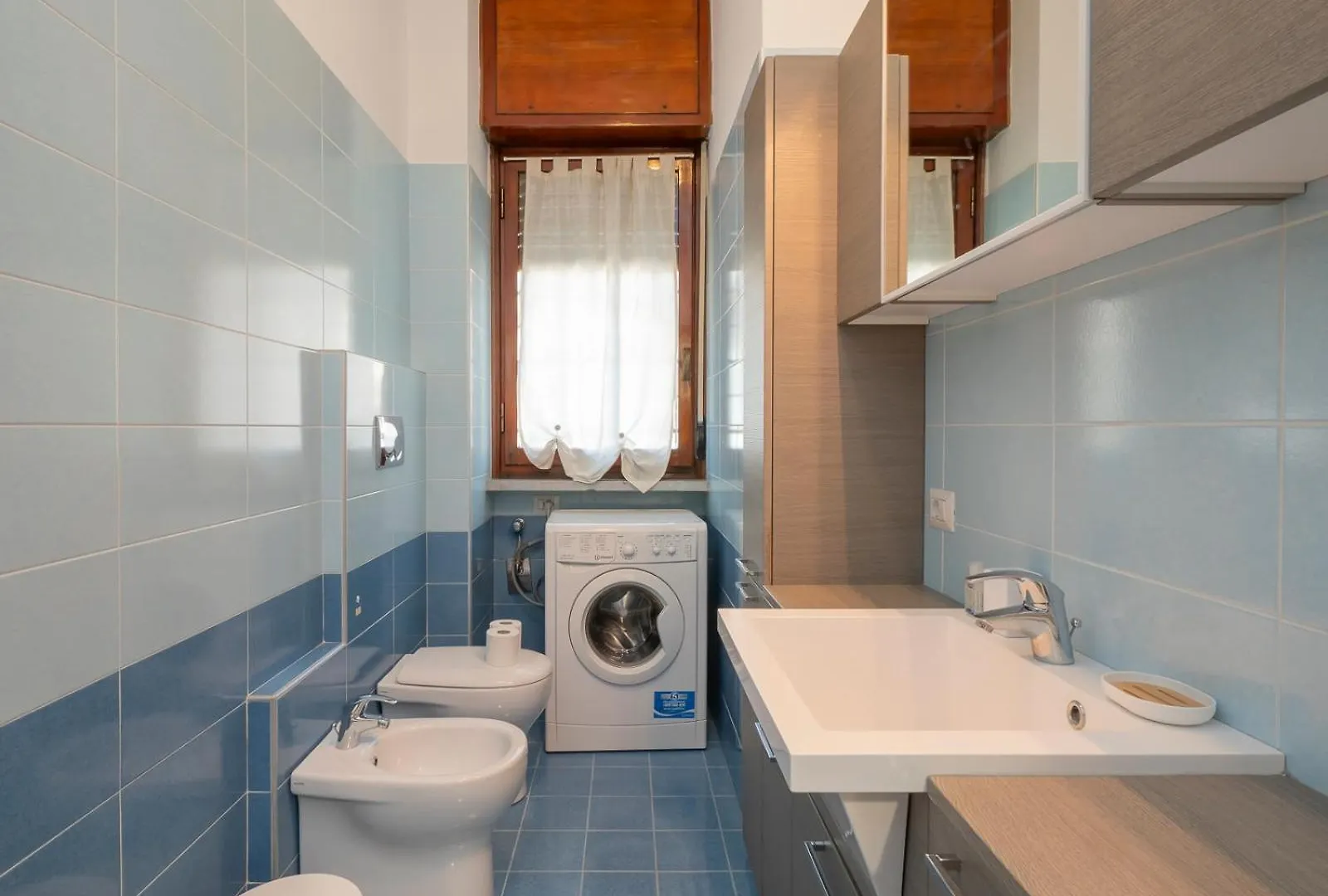 Xenia Apartments - Renovated Two-Room Apartment In Fiera Area Milão 0*,